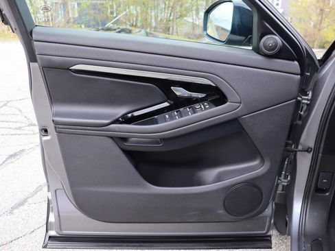 Used 2020 Land Rover Range Rover Evoque S image 22