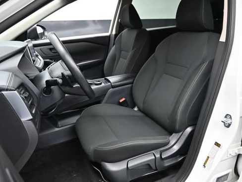 Used 2024 Nissan Rogue S AWD/4WD image 22
