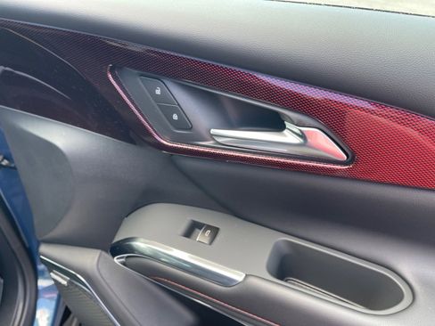 New 2026 Chevrolet Traverse RS w/ LPO, Floor Liner Package FWD image 19