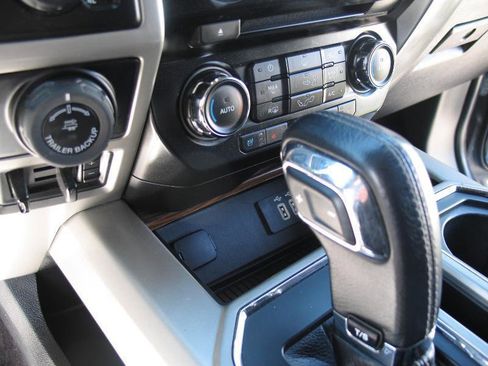 Used 2016 Ford F150 Lariat w/ Equipment Group 501A Mid AWD/4WD image 42