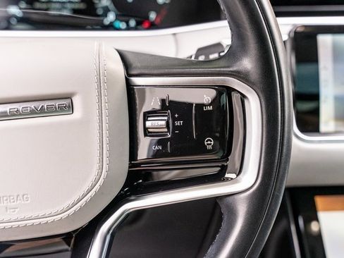 Used 2021 Land Rover Range Rover Evoque SE image 11