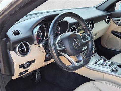 Used 2017 Mercedes-Benz SLC 300 image 10