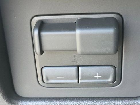 New 2026 GMC Canyon Elevation w/ Convenience Package image 27