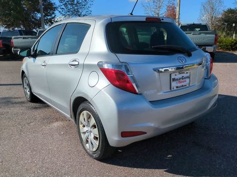 Used 2013 Toyota Yaris LE image 4