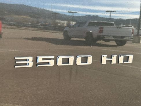 Used 2022 Chevrolet Silverado 3500 High Country w/ LPO, Hitch Package image 31