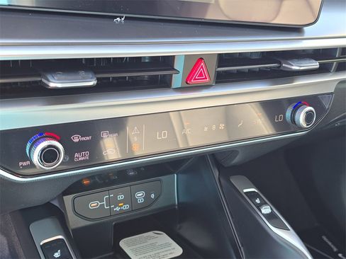 New 2026 Kia Sorento S image 24