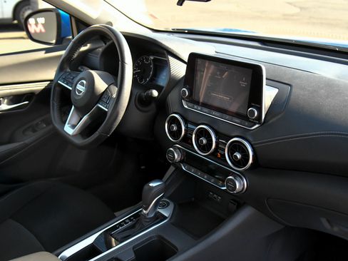 Used 2021 Nissan Sentra SV image 38