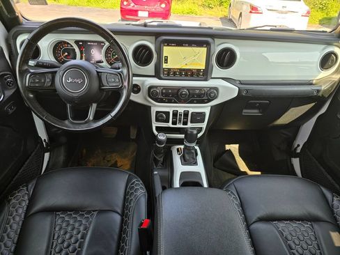 Used 2022 Jeep Gladiator Sport AWD/4WD image 5