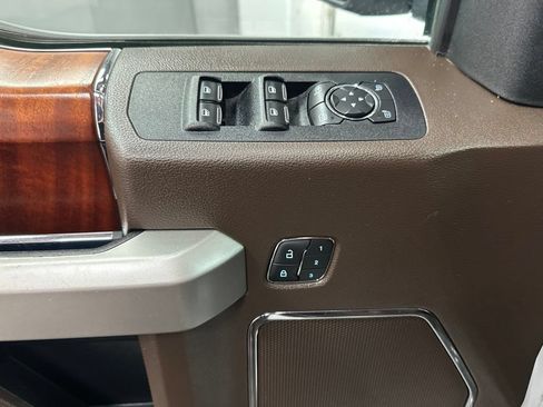Used 2020 Ford F150 King Ranch w/ Equipment Group 601A Luxury AWD/4WD image 19