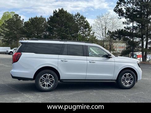 New 2026 Ford Expedition Max Active RWD image 8