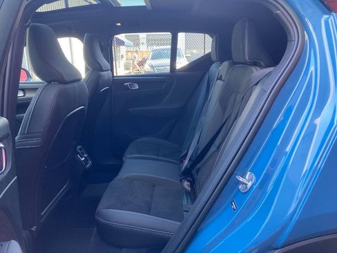 Used 2023 Volvo XC40 Recharge Ultimate w/ Protection Package Premier AWD/4WD image 11