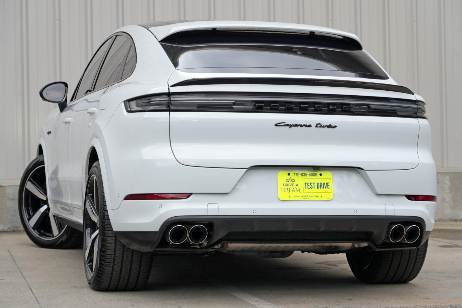 Used 2024 Porsche Cayenne Turbo AWD/4WD image 6