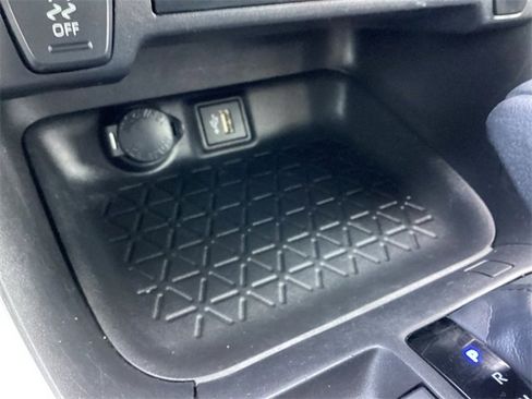 Used 2023 Toyota RAV4 AWD Hybrid image 22