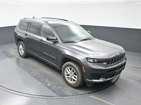 Used 2021 Jeep Grand Cherokee L Laredo w/ Luxury Tech Group I image 24