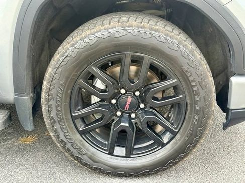 Used 2023 GMC Sierra 1500 Elevation w/ X31 Off-Road Package AWD/4WD image 29