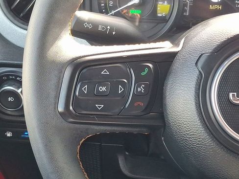 Used 2024 Jeep Wrangler Unlimited image 21