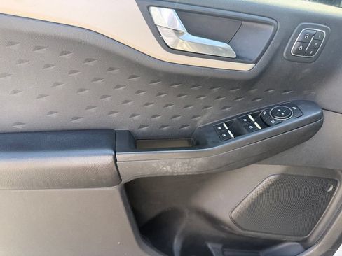 Used 2020 Ford Escape SEL AWD/4WD image 5