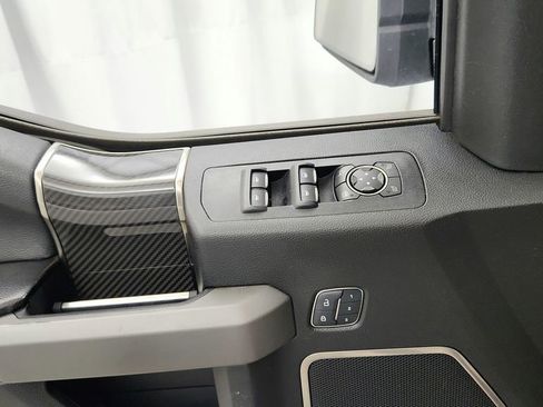 Used 2018 Ford F150 Raptor w/ Equipment Group 802A Luxury image 17