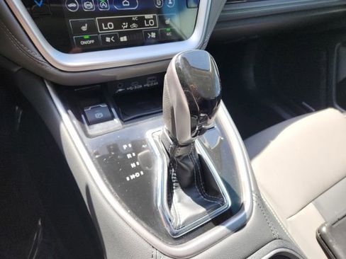 Used 2025 Subaru Outback Onyx Edition XT image 34