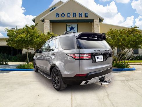 Used 2020 Land Rover Discovery Landmark image 3