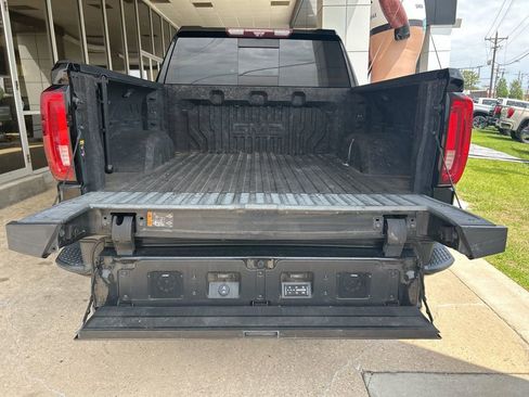 Used 2021 GMC Sierra 1500 AT4 w/ AT4 Premium Package AWD/4WD image 12