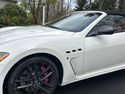 Used 2018 Maserati GranTurismo MC RWD image 10