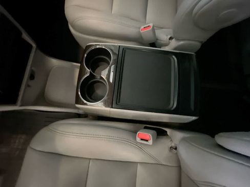 Used 2018 Toyota Sienna XLE w/ XLE Navigation Package image 21