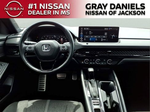 Used 2023 Honda Accord Sport image 8