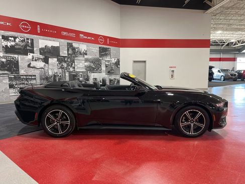 Used 2024 Ford Mustang Premium image 2