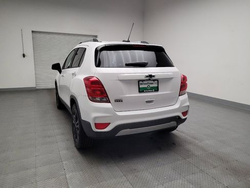 Used 2018 Chevrolet Trax LT w/ Redline Edition image 6