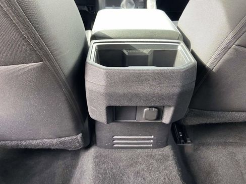 Used 2025 Toyota Tacoma SR5 w/ SR5 Upgrade Package image 18