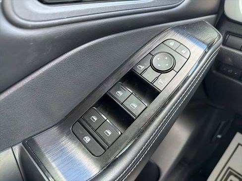 Used 2023 Nissan Rogue SV w/ SV Premium Package image 21