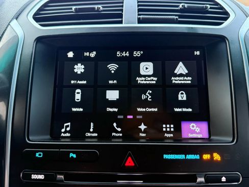 Used 2017 Ford Explorer Sport w/ Equipment Group 401A image 32