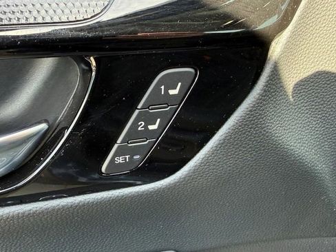 Used 2025 Honda CR-V EX-L image 15