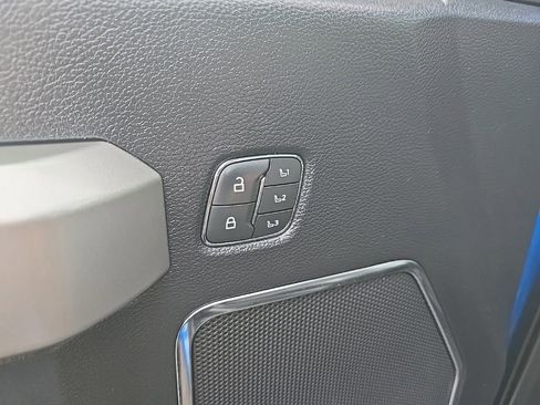 Used 2020 Ford F350 Lariat AWD/4WD image 18