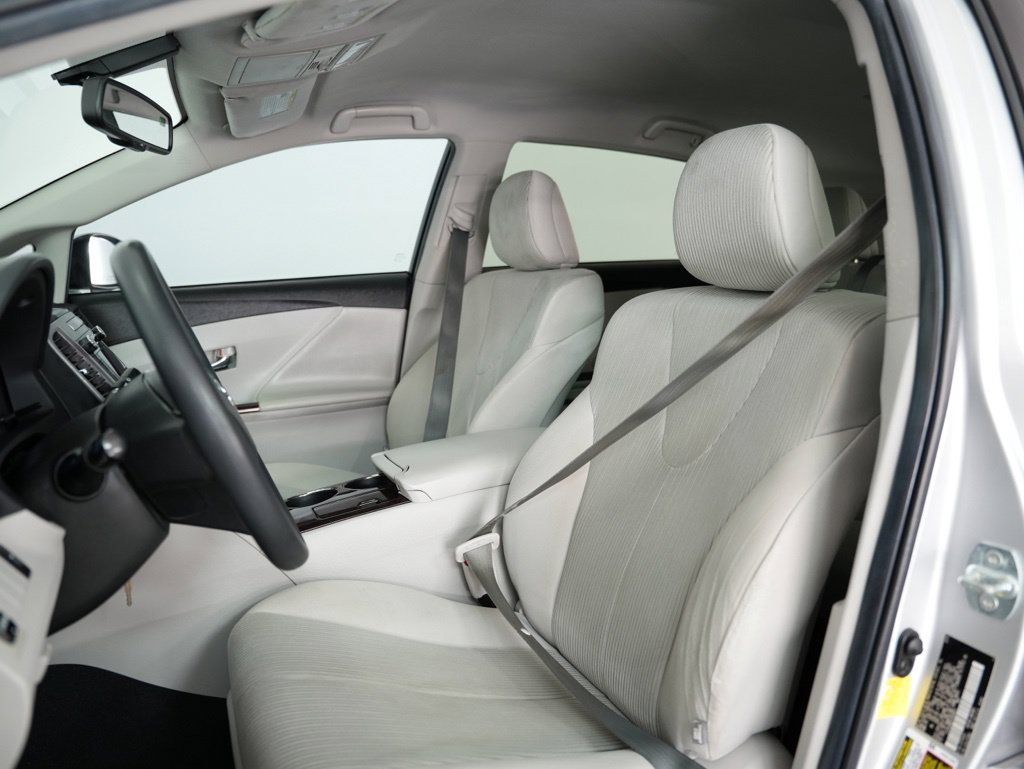 Used 2012 Toyota Venza LE FWD image 40