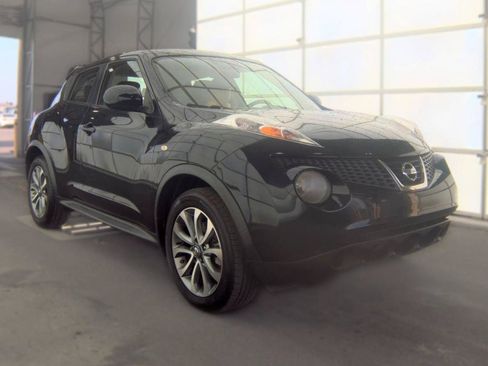 Used 2013 Nissan Juke S w/ Sport Pkg FWD image 3
