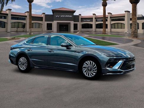 New 2025 Hyundai Sonata Limited image 10