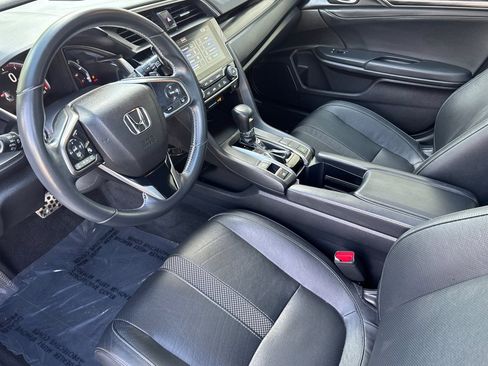 Used 2021 Honda Civic Sport Touring image 4