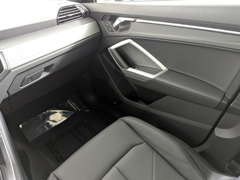 New 2025 Audi Q3 2.0T Premium image 11