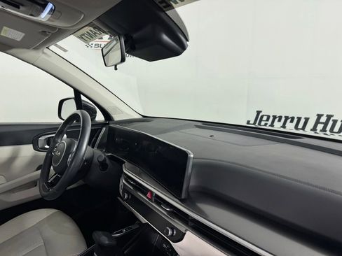 Used 2025 Kia Sorento S w/ Panoramic Sunroof Package image 34