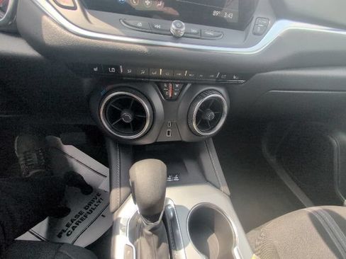 Used 2024 Chevrolet Blazer LT w/ Convenience Package FWD image 28
