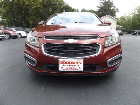 Used 2016 Chevrolet Cruze LT image 3