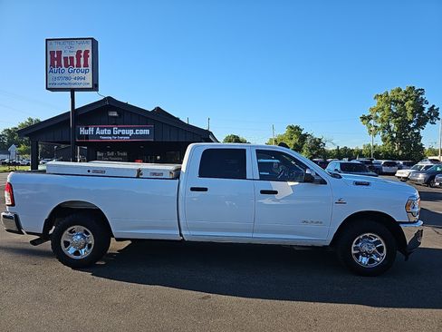 Used 2022 RAM 2500 Tradesman w/ Chrome Appearance Group RWD image 2