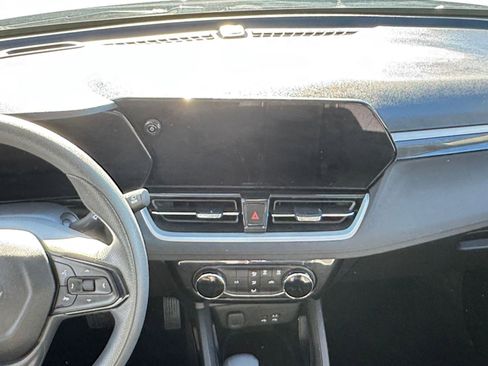 Used 2025 Chevrolet TrailBlazer LT w/ Driver Confidence Package image 21