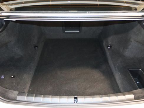 Used 2023 BMW 760i xDrive image 79