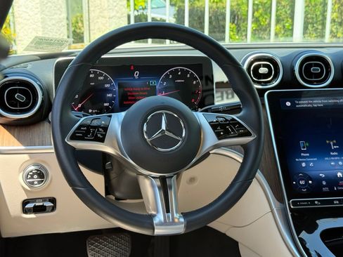 Used 2024 Mercedes-Benz C 300 Sedan image 38
