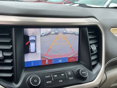 Used 2017 GMC Acadia Denali w/ Technology Package AWD/4WD image 16