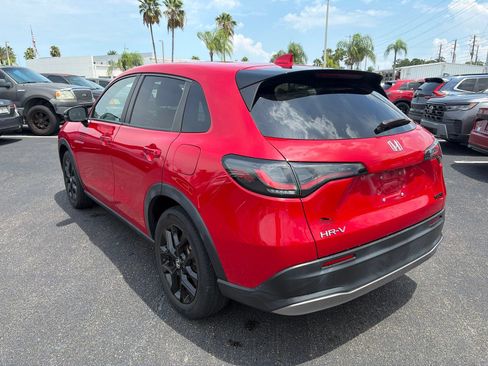 Used 2023 Honda HR-V Sport image 5