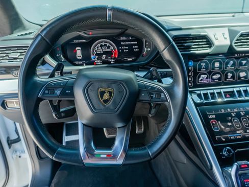 Used 2019 Lamborghini Urus Sport Utility 4D image 60